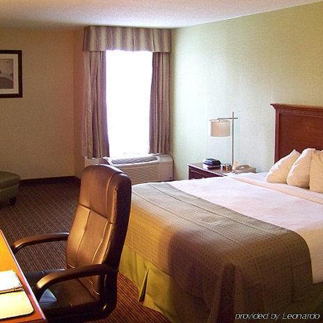 ホリデイ イン メンフィス エアポート カンファレンス センター 部屋 写真